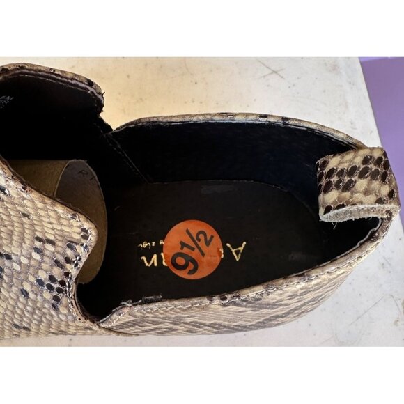 Artisan by Zigi Adal Snake Print Leather Shoe Boots Women's Size 9.5M - Picture 14 of 14